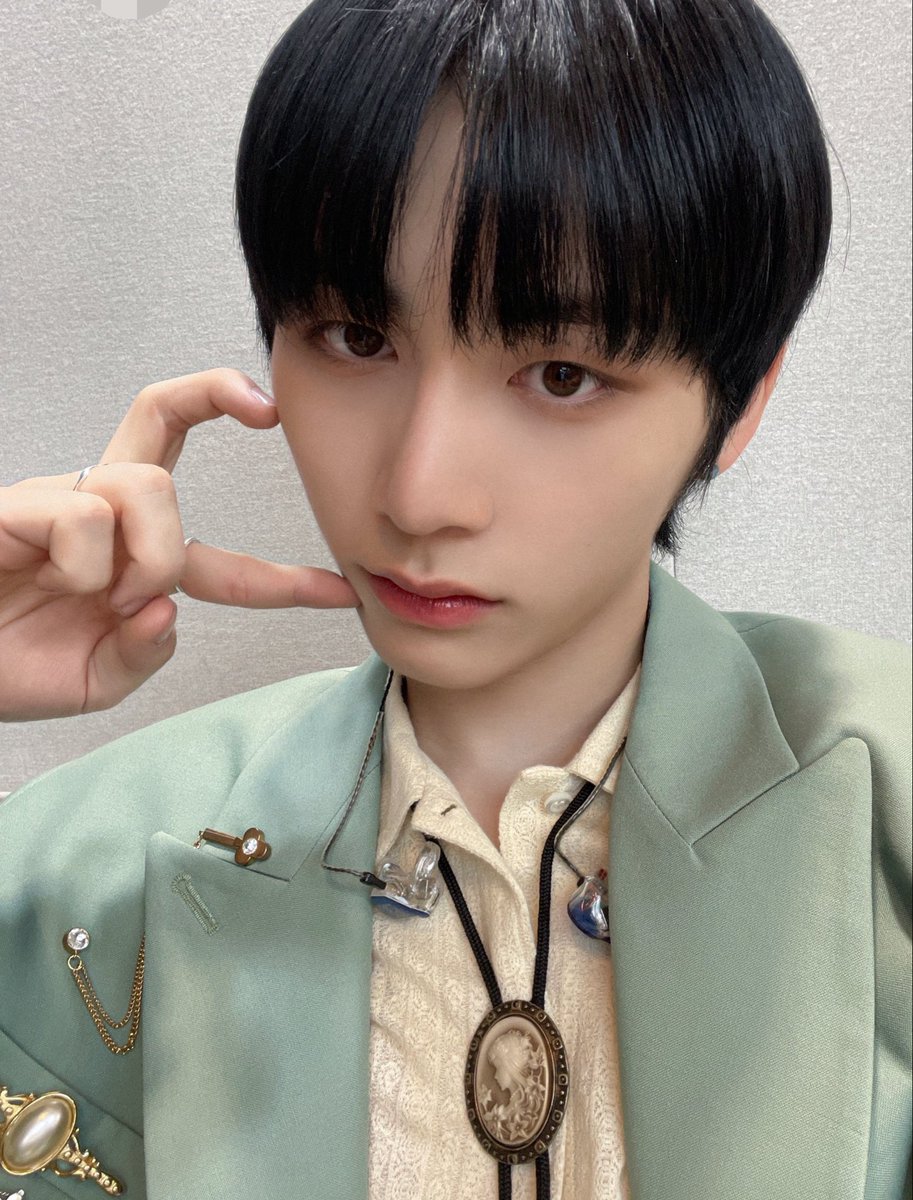love_TS0810's tweet photo. 今日はセレナーデテサン🐈‍⬛

I vote for #BOYNEXTDOOR on #2026MAMAVOTE https://t.co/559gDgE9xo
