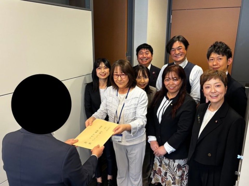 amadeus_492183's tweet photo. いい制度があるのにこちらから調べないと行政は教えてくれない事が多々ある。
制度の重要性と同じくらい周知徹底させる努力も大事と言うこと。
法螺貝グループの議員たちも馬鹿ヅラ晒して遊んでないで本来の地方議員の仕事をしていれば来年の選挙に今から焦る事無いんだよ。 https://t.co/36Ihu1MBTm
