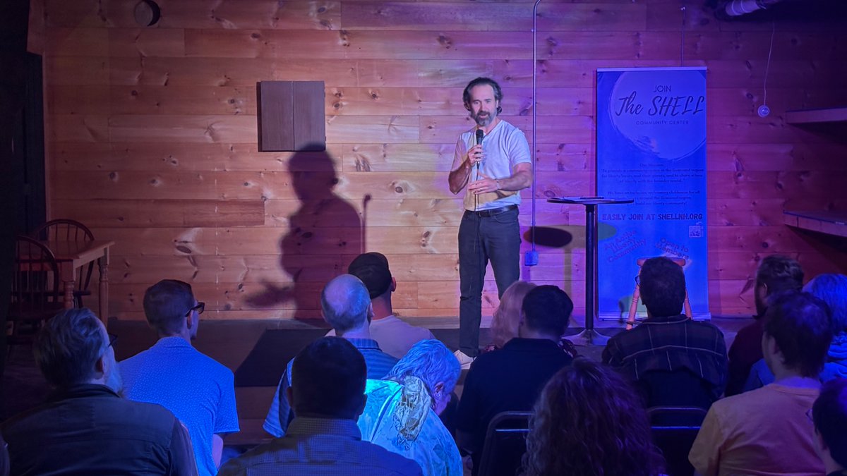 serrapedro's tweet photo. Did you know New Hampshire has liberty clubhouses? 

Community-run spaces with events happening all the time, including comedy nights like this one in our Seacoast clubhouse.

Visit us in @FreeStateNH and check them out! https://t.co/pWXcLQF3NR
