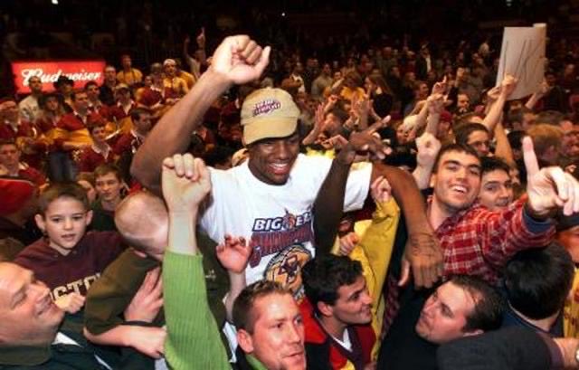 JonBogo22's tweet photo. @TightFlexBCBB 11 years old celebrating the 2001 Big East Tournament Championship with Ryan Sidney at MSG. Those early 2000s teams with Sidney, Troy Bell, and Uka Agbai made me fall in love with BC hoops. Nothing I want more in sports than for us to get back to that level. https://t.co/m80jRYU9hB