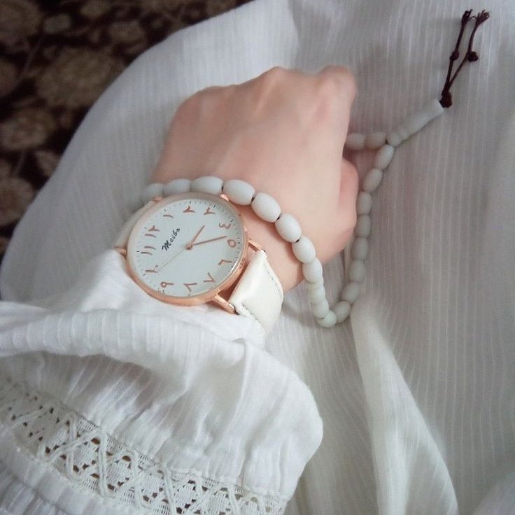 Fatenn_1977's tweet photo. الحمدللّٰه رب العالمين 🤲🏻
  أنا بين يدى اللّٰه ﷻ ☝🏻

     إن بسط فـ هو رحمـٰن
        وإن قبض فـ هو رحيم 🤲🏻

3:25 AM⏱️

𝔉𝔞𝔱𝔢𝔫 🤍 https://t.co/wyo6rpbT8d