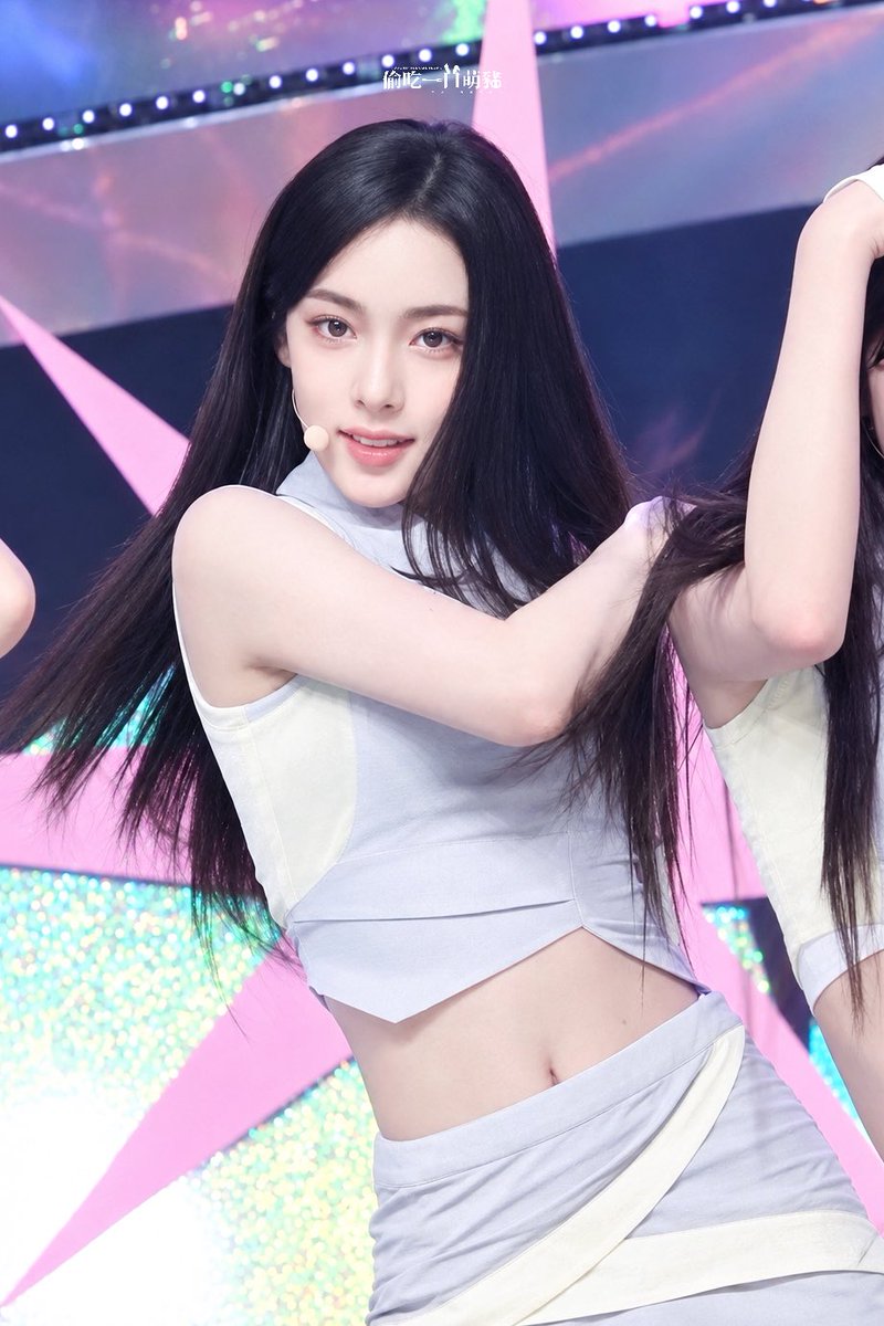tiamo_juny's tweet photo. #OA #오아 #A2OLITE https://t.co/qAniwc70XK