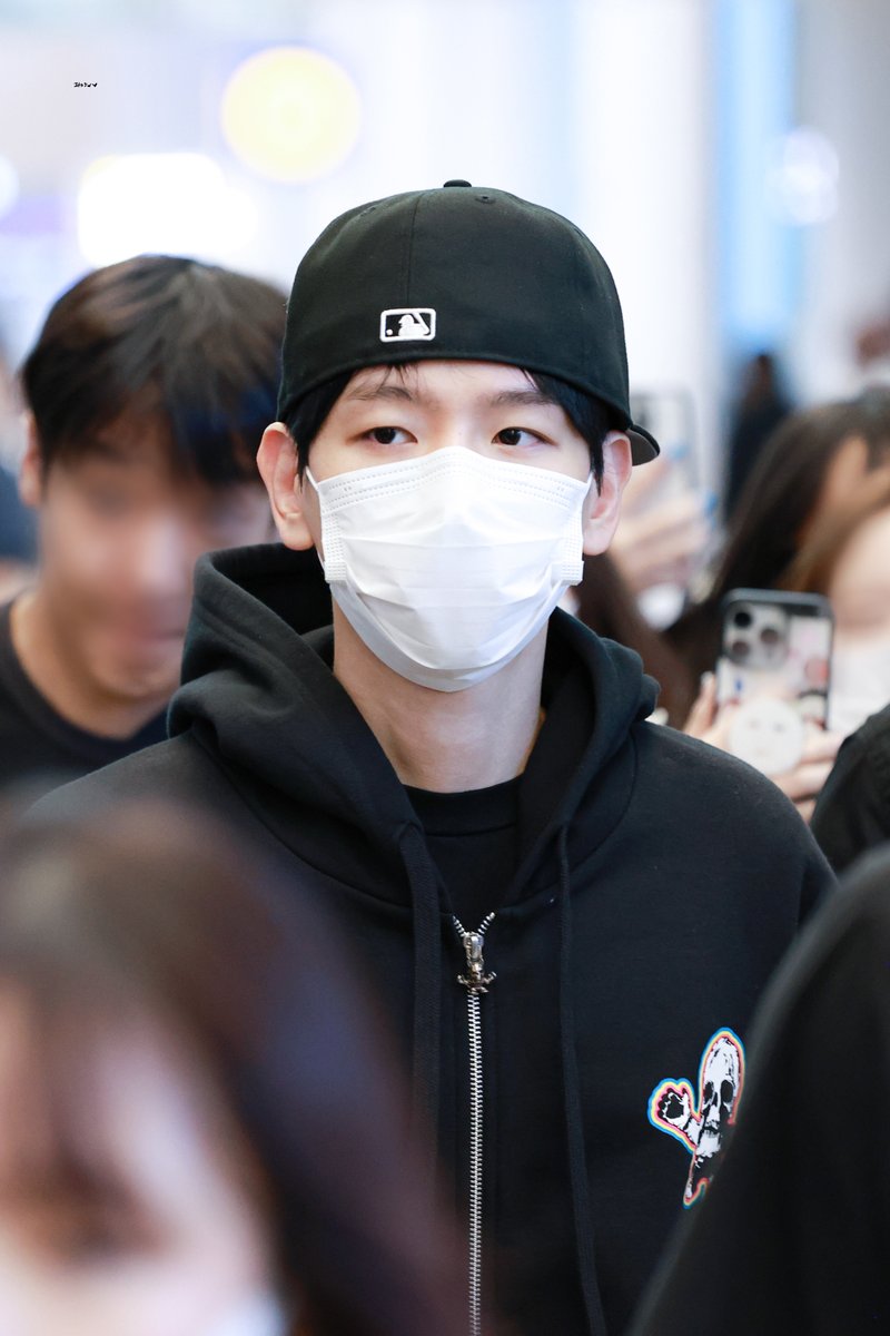 Its5o6's tweet photo. 261020 #백현 #BAEKHYUN @B_hundred_Hyun https://t.co/CnmURvhKCe