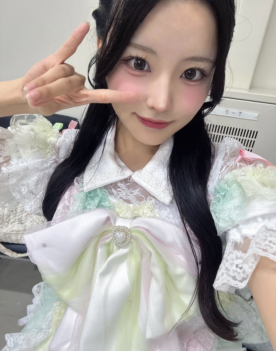 coco_KLM_0218's tweet photo. おはよ！！！

昨日から部屋の片付けを始めたんだー！
色んな物を見つけて楽しい気持ち
そしてえらい🙂‍↕️🤍

今日も一緒に頑張ろ〜！！

 #カワラボメイツ  #山下ここ https://t.co/p7lK2MOGkY