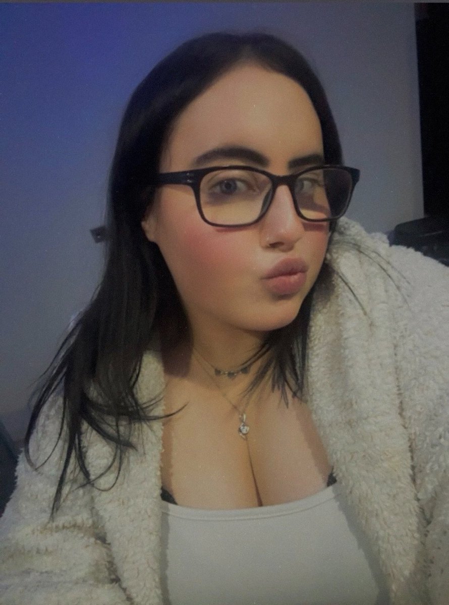 laurenm04x's tweet photo. feelin cutesy https://t.co/KL3D0DqdUw