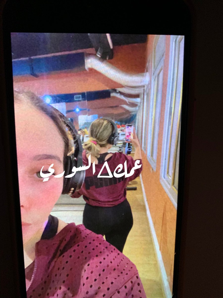 ManArabi024's tweet photo. ما ينلام الي أجساد أهله مفضوحة بالبيت ،،،، تخنزر واشبع خنزرة يا لعين القحبة امك هي السبب. https://t.co/6uLfBn6D7Z