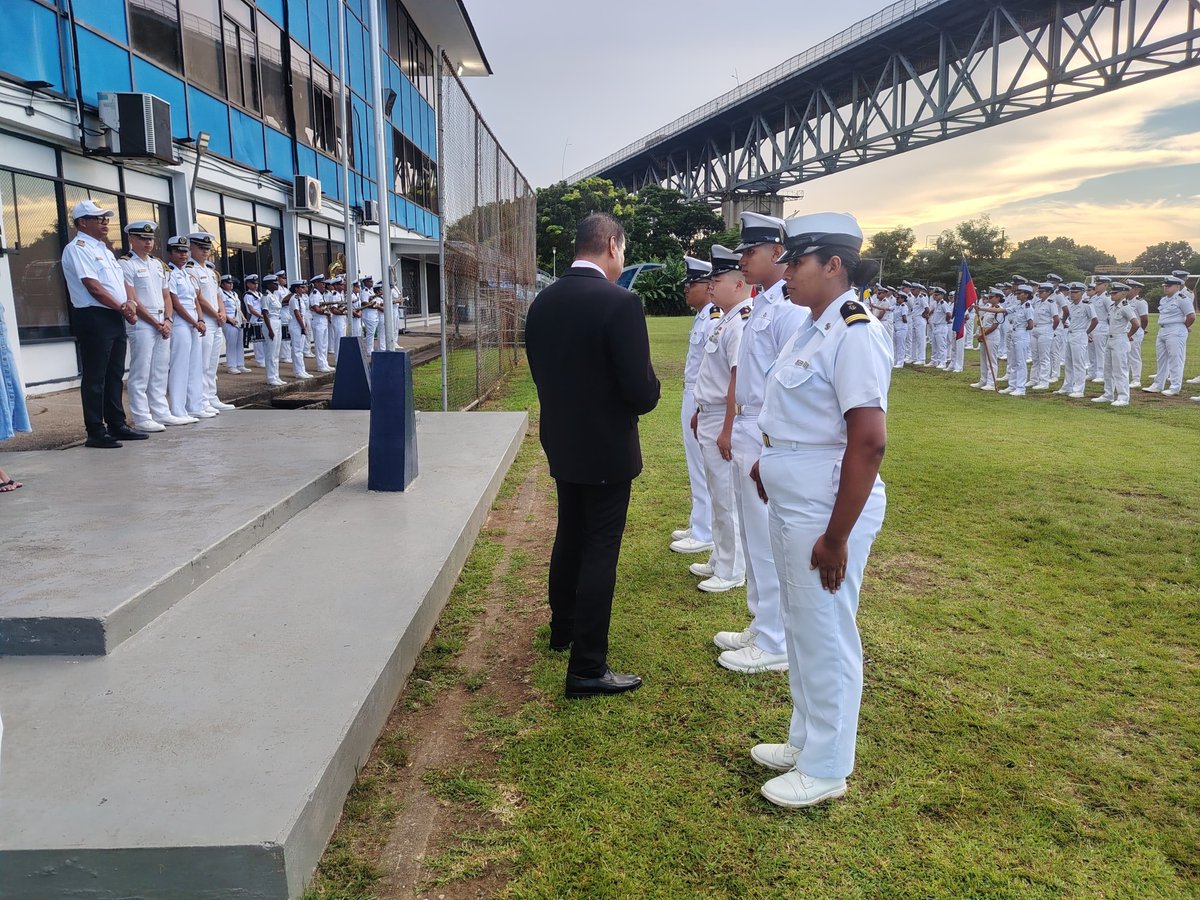 umaritima's tweet photo. El Comité Electoral Universitario de la UMIP hizo entrega de reconocimientos a los cadetes Reynaldo Urieta, Darren González, John Qui, María Hernández y Abdul González, por su participación y compromiso como miembros del comité. https://t.co/P0Ylpq8dV9