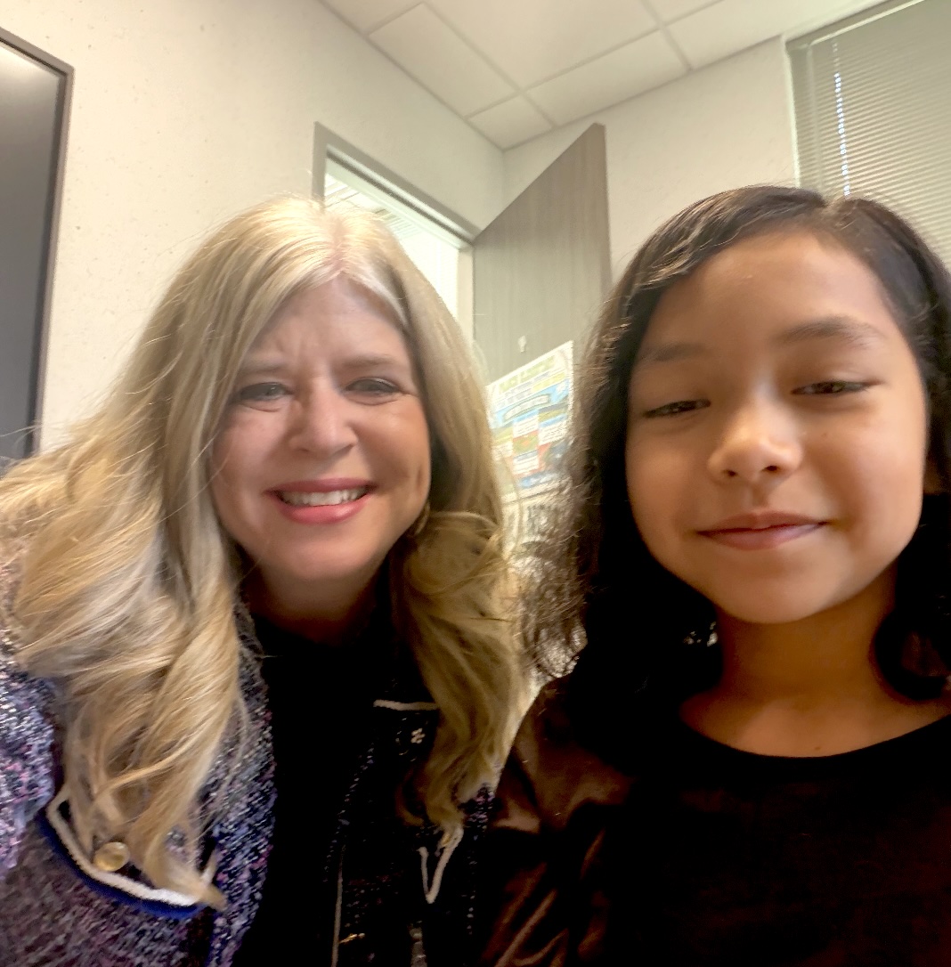 SheilaAdamAISD's tweet photo. Mentoring is the BEST!❣️I love being a part of the Lighthouse Mentoring program! #ChooseAldine https://t.co/vjJp2qZmLa