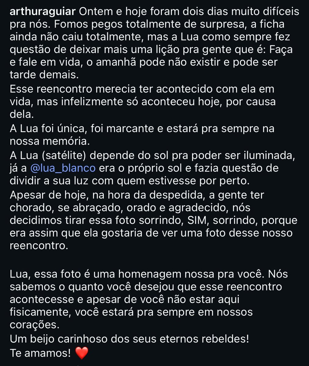 whosbiabs's tweet photo. a foto, o texto, a música, a collab e o lugar que ele marcou a lua… 

a parte mais linda da minha adolescência, foi ser rebelde com vocês 🤍 https://t.co/Suzt4CO7W3