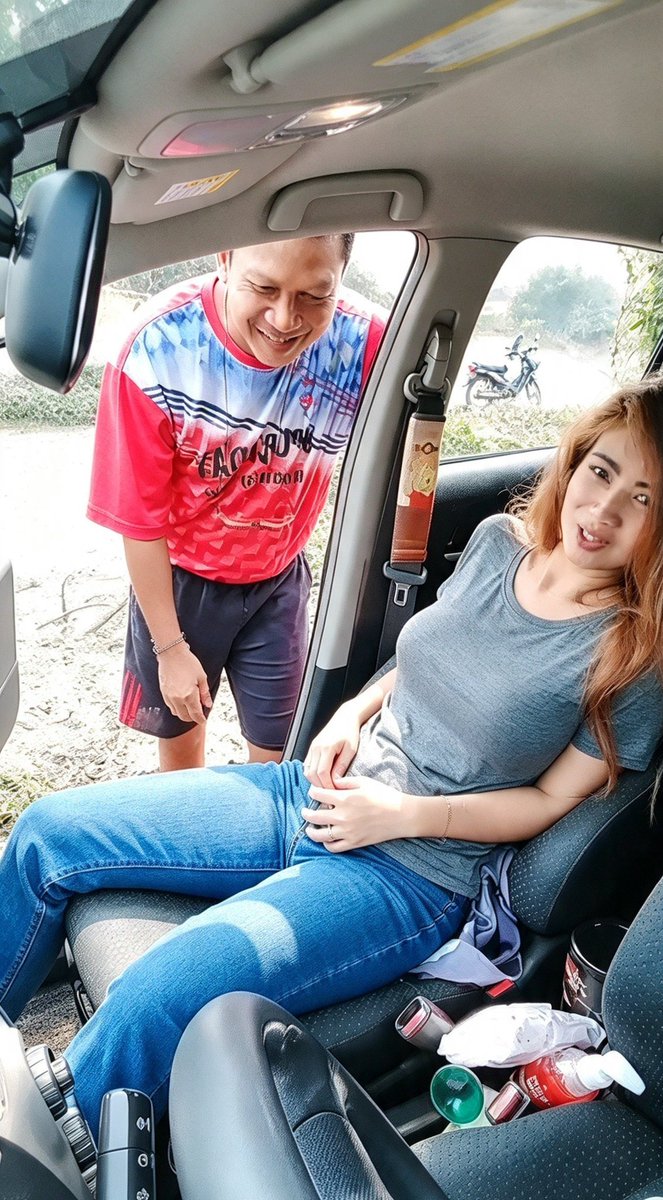 ciarafinch20051's tweet photo. Gak tau cara pakai sabuk pengaman, di bantu tetangga
https://t.co/reazpEmgFc https://t.co/ExE0uLjy31