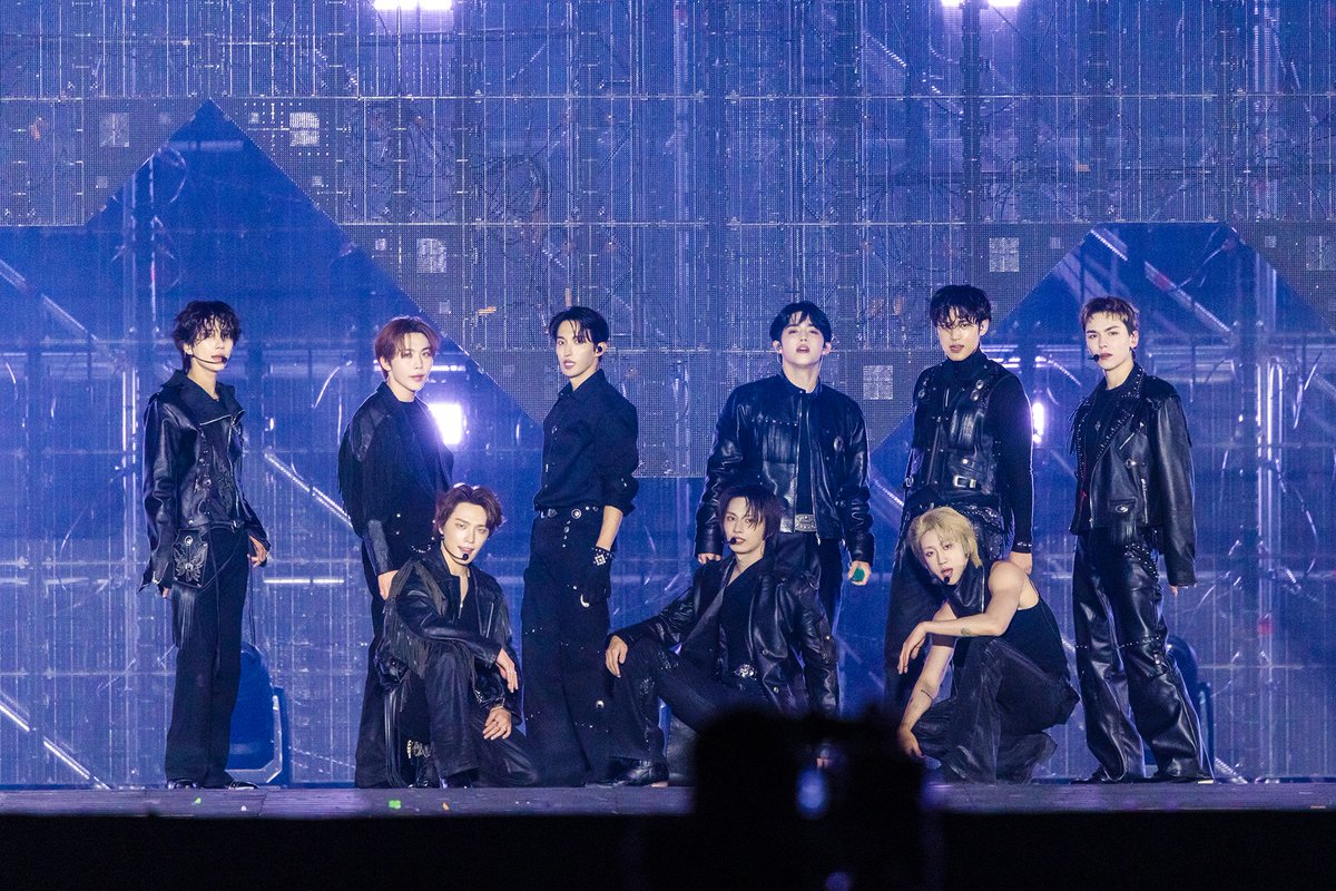 Kpop_Herald's tweet photo. .@pledis_17 topped Pollstar’s 2026 Asia Focus Top Touring Artists chart on Oct. 19. 🎟️

The revenue-based ranking covers Aug. 1, 2025, to July 31, 2026, with 661,088 tickets reported for Seventeen during that period.

#SEVENTEEN #Pollstar https://t.co/gkmn0oR9Y0