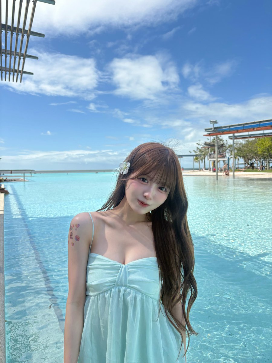 uqz1_'s tweet photo. きらり 谷間たくさん

#顔抜き #おなぺ #オナペ https://t.co/llbMJ4zRTi