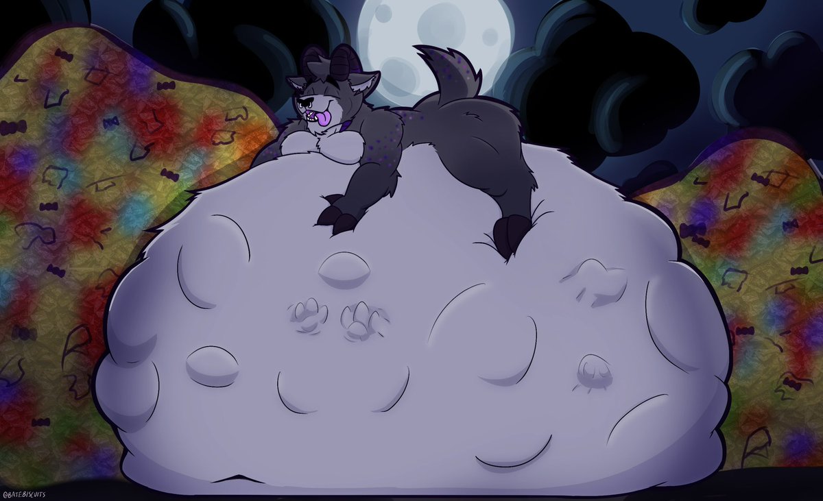 lost_in_desirre's tweet photo. Happy Halloween furs! This year make sure you be careful around those weregoats on the full moon! Your candy, and maybe you, might be his next meal! 

An absolute THANK YOU to @batebiscuits for this awesome comm!

#fatfur #goat #halloween #vore https://t.co/Aedxb2TFjF