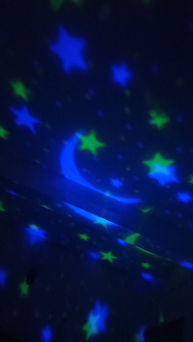 Roseroyalekim's tweet photo. Twinkle twinkle little star, how i wonder what you are.... somebody should sing lullaby for me, light don set🙂‍↔️ https://t.co/hJID0YwBAV