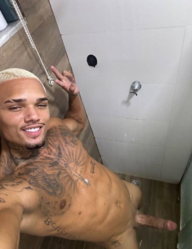 carioca021xy's tweet photo. 🤤 https://t.co/VlQpK0FF5Z