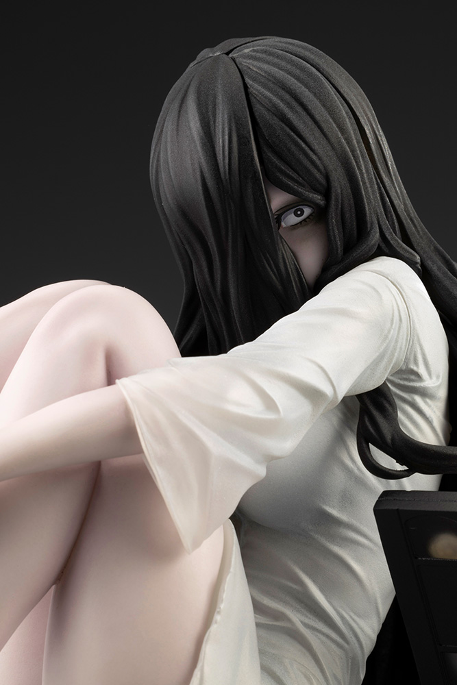 Kotobukiya_EN's tweet photo. 📼PRE-ORDERS OPEN📼
The J-horror icon Sadako makes her long-awaited return to the HORROR BISHOUJO lineup!

Shunya Yamashita reimagines her with a delicate expression.

https://t.co/ac0IJBJwoh

#Sadako #ShunyaYamashita #BISHOUJO https://t.co/ZwqpX3Mhph