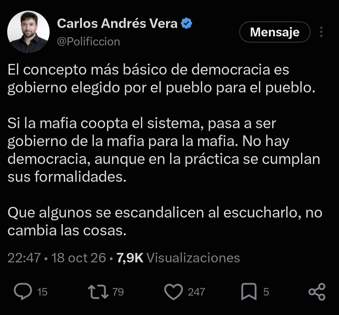 GodInEcuador's tweet photo. Están empezando a justificar la dictadura. Se vienen días turbios. #Ecuador https://t.co/WaNyOzU9r8
