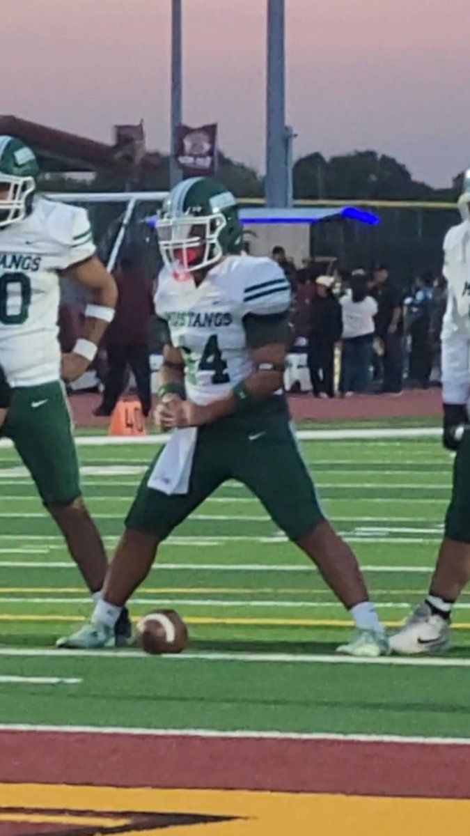 adrianhcastillo's tweet photo. Week 8 highlights 
✅️ 1/1 Longsnap
✅️ 4 solo tackles
✅️ 3 assist tackles 
@CCKingFootball @AustinMenner @CoachJBrazil #CCISD https://t.co/1AKMGKVPyV