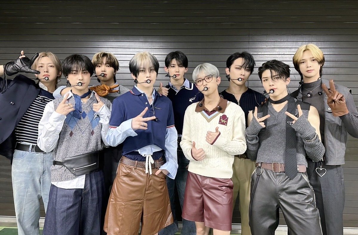 __1021997's tweet photo. &amp;TEAMふぁいてぃん🐺🖤🔥

I vote #andTEAM for FANS' CHOICE MALE at the #2026MAMAVOTE https://t.co/O759wFAHXH
