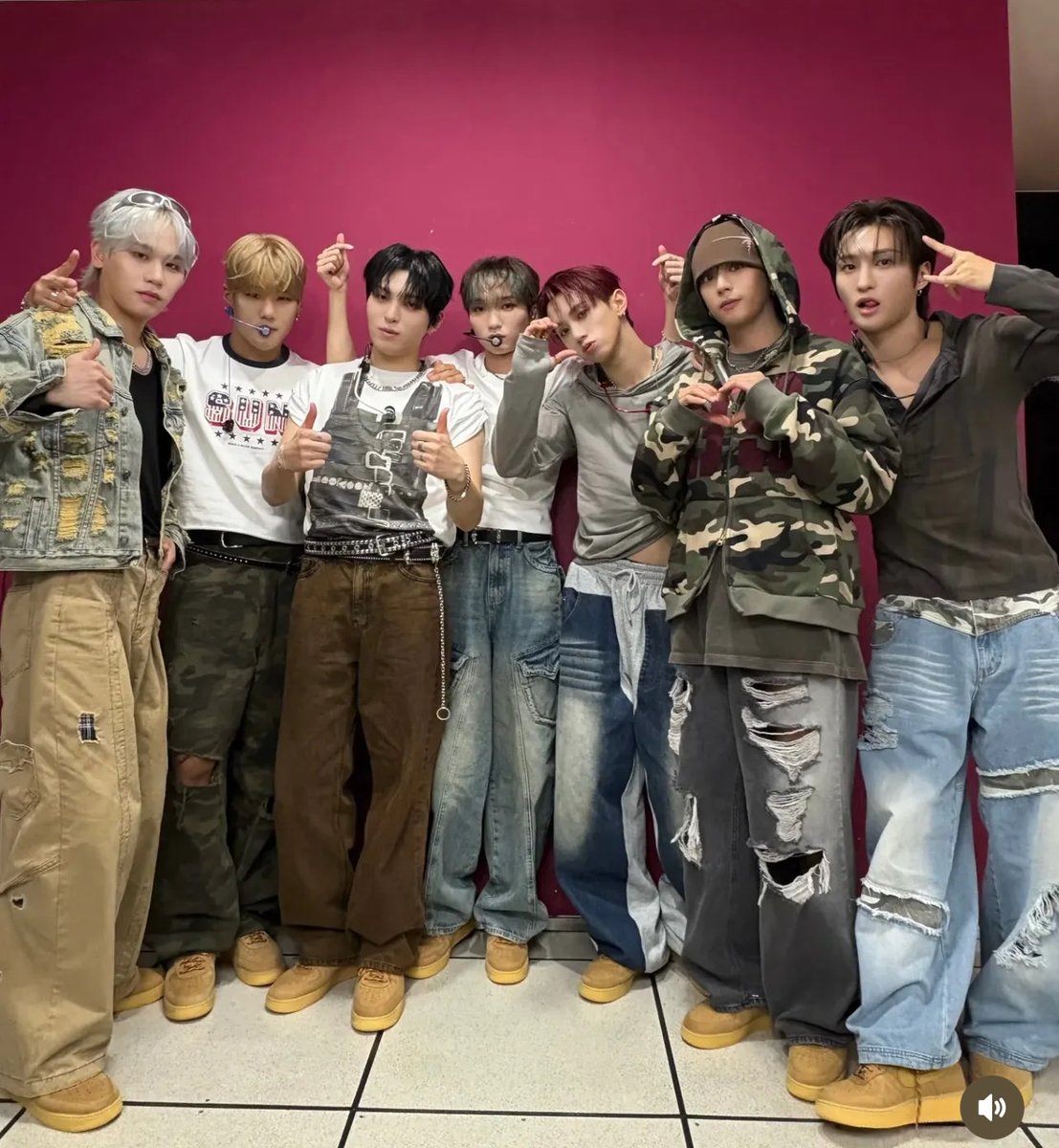 DKB_Streaming's tweet photo. 📡 STATIONHEAD COLLAB
[DKB x DPR]

✨Day 2 is finished! Thank you to BBs &amp; Dreamers for joining our DKB x DPR collab 🫶🏻

Thanks to @ahjummaalley for having this collab with us 🥰 We had a great time and really enjoyed getting to know DPR artists’ music 💗
#DKB #DPR https://t.co/uEDvYNWhcK