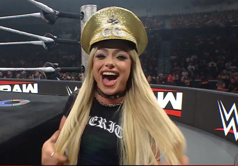 LivsAnarchy's tweet photo. I pledge allegiance to the greatest women’s world champion of alllll time 🫡 https://t.co/zGq91uT2sU