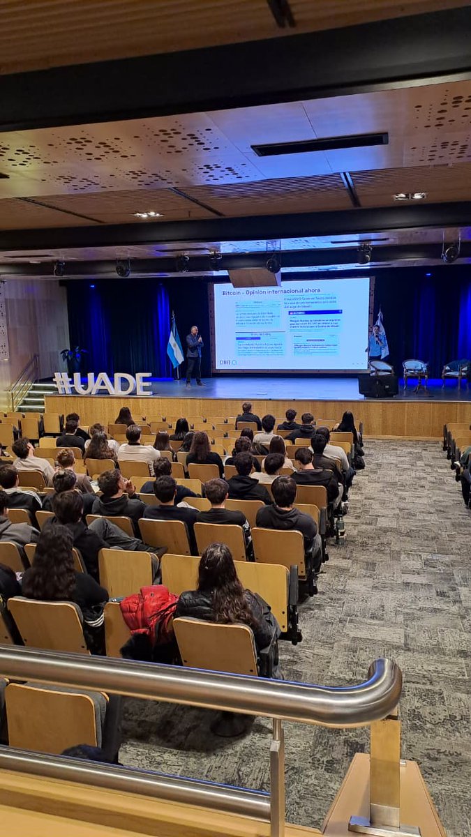 ViaBTC_Spanish's tweet photo. Así fue nuestra jornada ayer en la @UADEoficial .

Una mañana llena de aprendizaje sobre Bitcoin y su tecnología, de mano de la @BitcoinAR con nuestro apoyo. 

¡Ya quedan pocas jornadas de Bitcoin en las universidades para este año! ¡No te la pierdas. https://t.co/KqgDNB306t