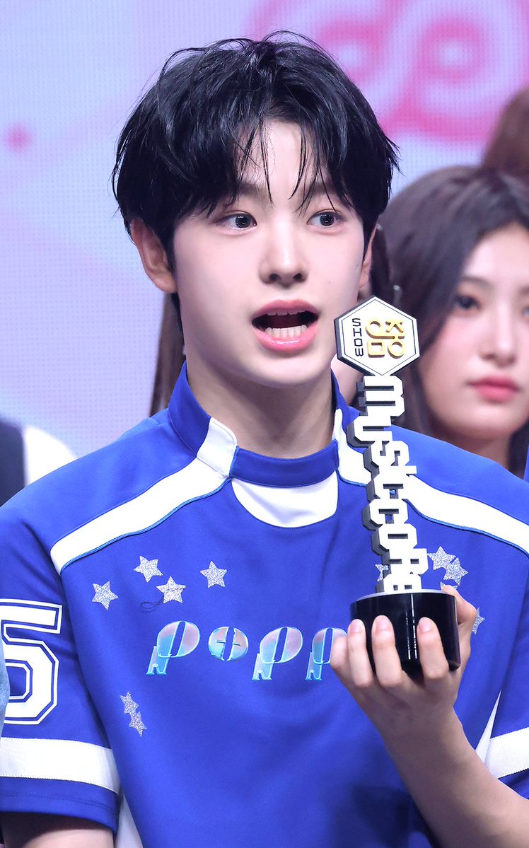 tellmeyourwiish's tweet photo. 유우시한테 1등 해주고싶어ㅠㅠ 이 귀여운 미소를 다시 보고 싶어 https://t.co/DJdPYeAbNt