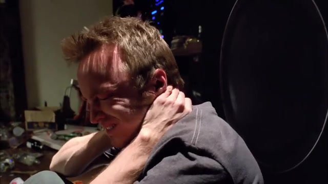 pinkmanslop's tweet photo. Jesse rubbing his neck to self-soothe under stress i'm going to go cry https://t.co/3bNzIejsGo