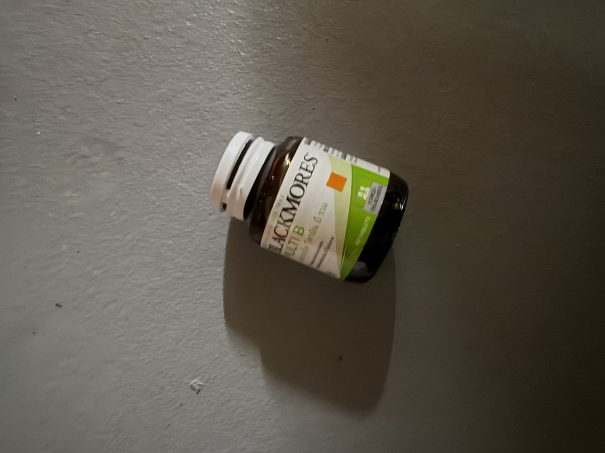 smallpillbox tweet picture
