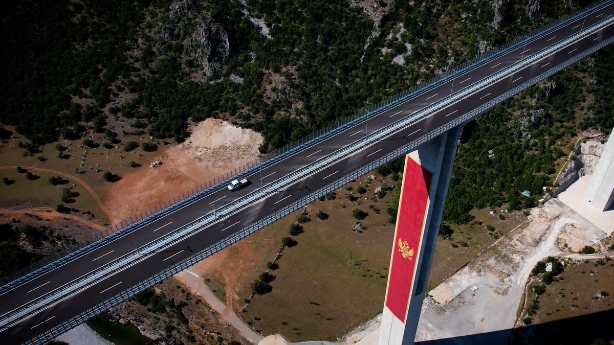 PrincessHai13's tweet photo. 🛣️ Montenegro’s first highway — the North-South Highway

Built by a Chinese company, this #BeltandRoad project improves connectivity and opens up new opportunities for #Montenegro. 🇨🇳🇲🇪 https://t.co/fOIHT2bKD9