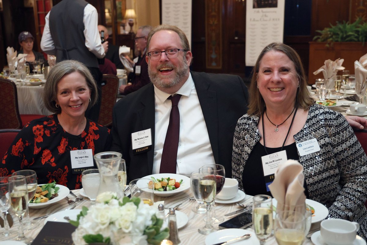 StateBarofWI's tweet photo. https://t.co/GKmtY2YOr0

#wisconsinlawyer #wisconsinlaw #wisbar https://t.co/A9wg0ZWlOt