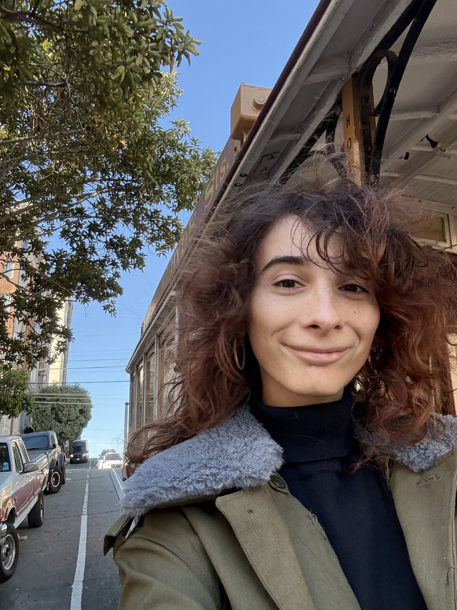 SmilingGoo's tweet photo. I love riding the cable car so much every time I’m in the city https://t.co/pAiWEQCmF8