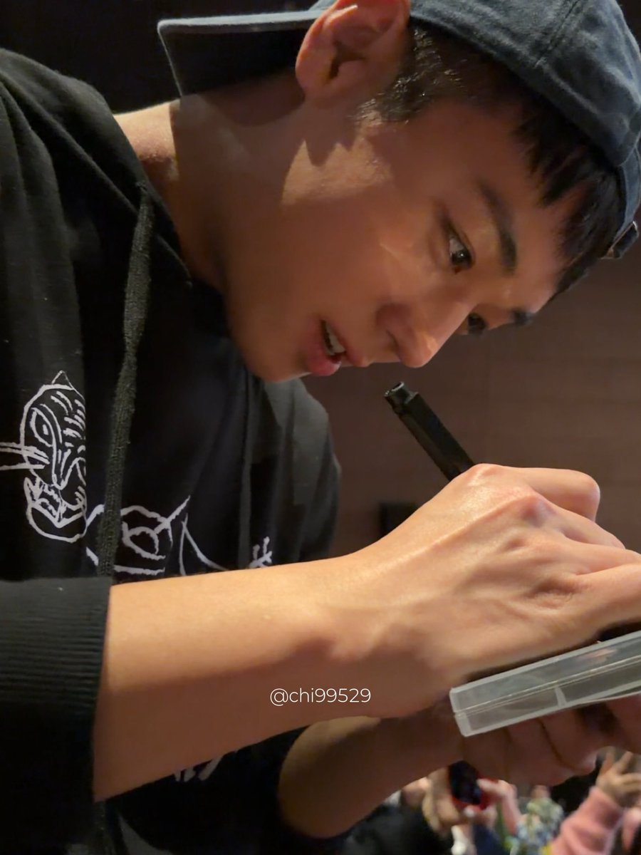 choe75325 tweet picture