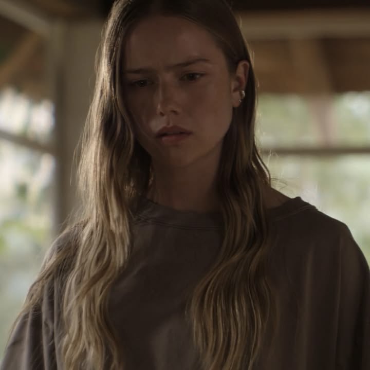 CaitlynObsessed's tweet photo. So beautiful even when she’s upset https://t.co/YNYekte4ZB
