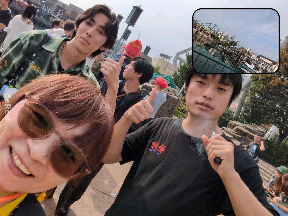 4S1URcVQXXlfn8m's tweet photo. ユニバなう🎢🦜 https://t.co/EfSu7t20Ha