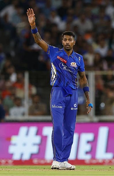 BeyondBeliefHQ's tweet photo. 🚨 HARDIK PANDYA × MUMBAI INDIANS?
Is MI preparing to move on from Hardik Pandya ahead of the next IPL season?
Big decision if it happens. But is releasing Hardik the right move for Mumbai?
What do you think, MI fans? 👀
#HardikPandya #MumbaiIndians #IPL2027 #Cricket https://t.co/yzuvkVZttA