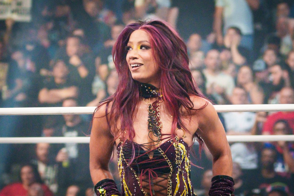 JJWilliamsWON's tweet photo. The C.E.O. is taking applications for the next challenge. 

@MercedesVarnado 

#AEWWrestleDream https://t.co/eoSHy0jRav