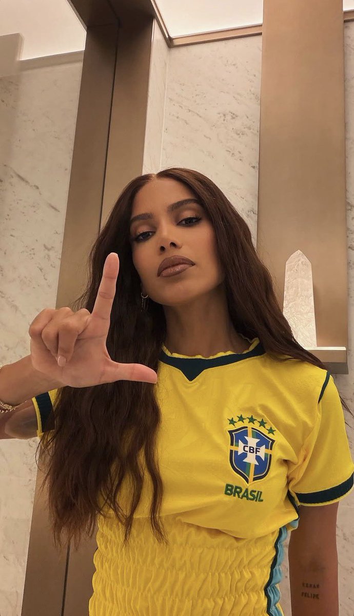 sabaz_021's tweet photo. #ShowDoLulaNoSbt daquele jeitão L🇧🇷 https://t.co/dKRoP4QOfg