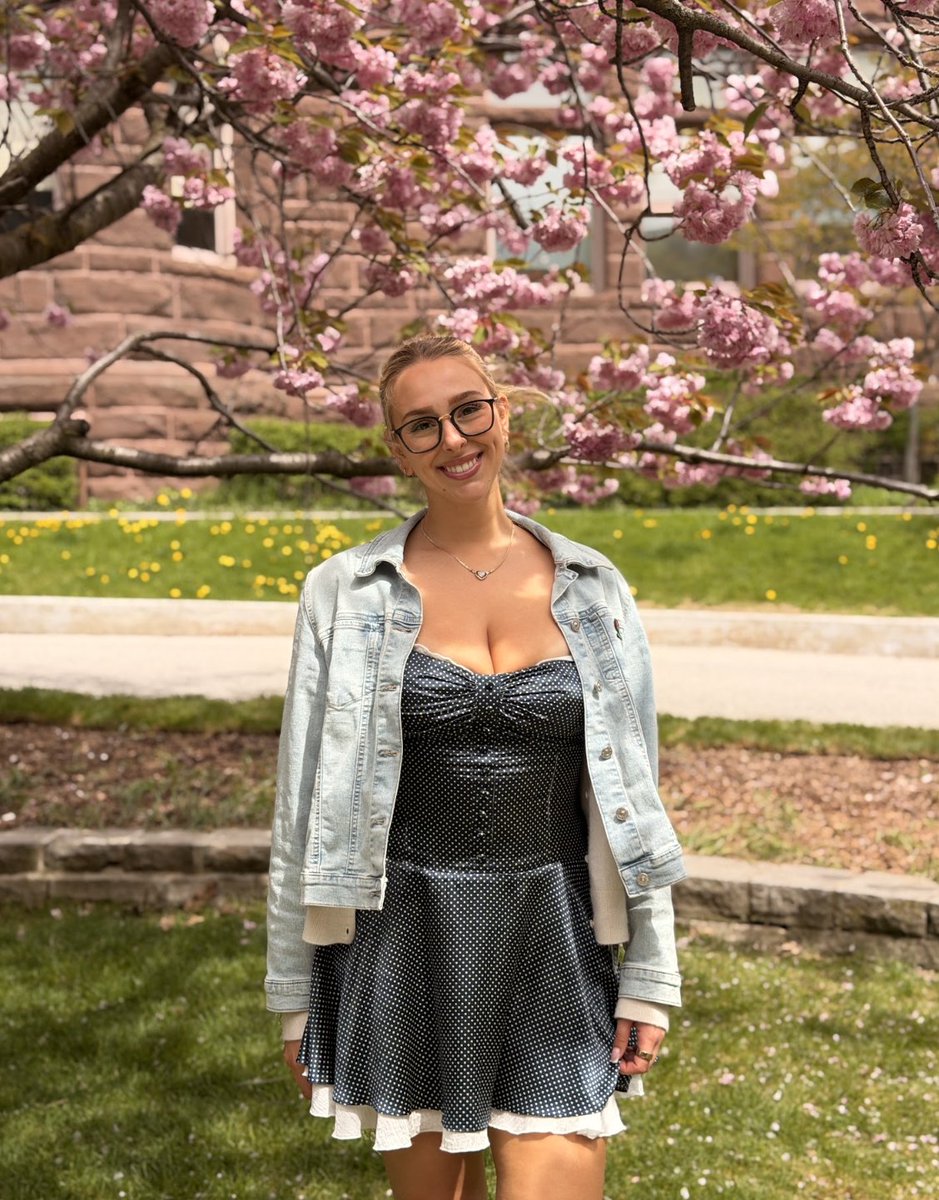 haileywingingit's tweet photo. am i your type? https://t.co/NtcBcbDto2
