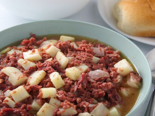 istromboli's tweet photo. LET'S SETTLE THIS MGA MHIEMA! Are you team corned beef na may patatas or sibuyas? HAHAHAHA 😋😋😋 https://t.co/fFZjFXbQ2H