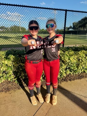 BPlourde2031's tweet photo. This weekend we played at Eddie C Moore for @PlayNSAsoftball in 18u division and we went 4-0! We didn’t let the age or height difference get to us we just played the game we love.

⭐️: |Batting- AVG: .250 OBP: .400| |Pitching- IP: 8 SO:10 BB:4 S%: 60.31⭐️

NEXT UP: @ray_seymour https://t.co/RibfRLwzFv