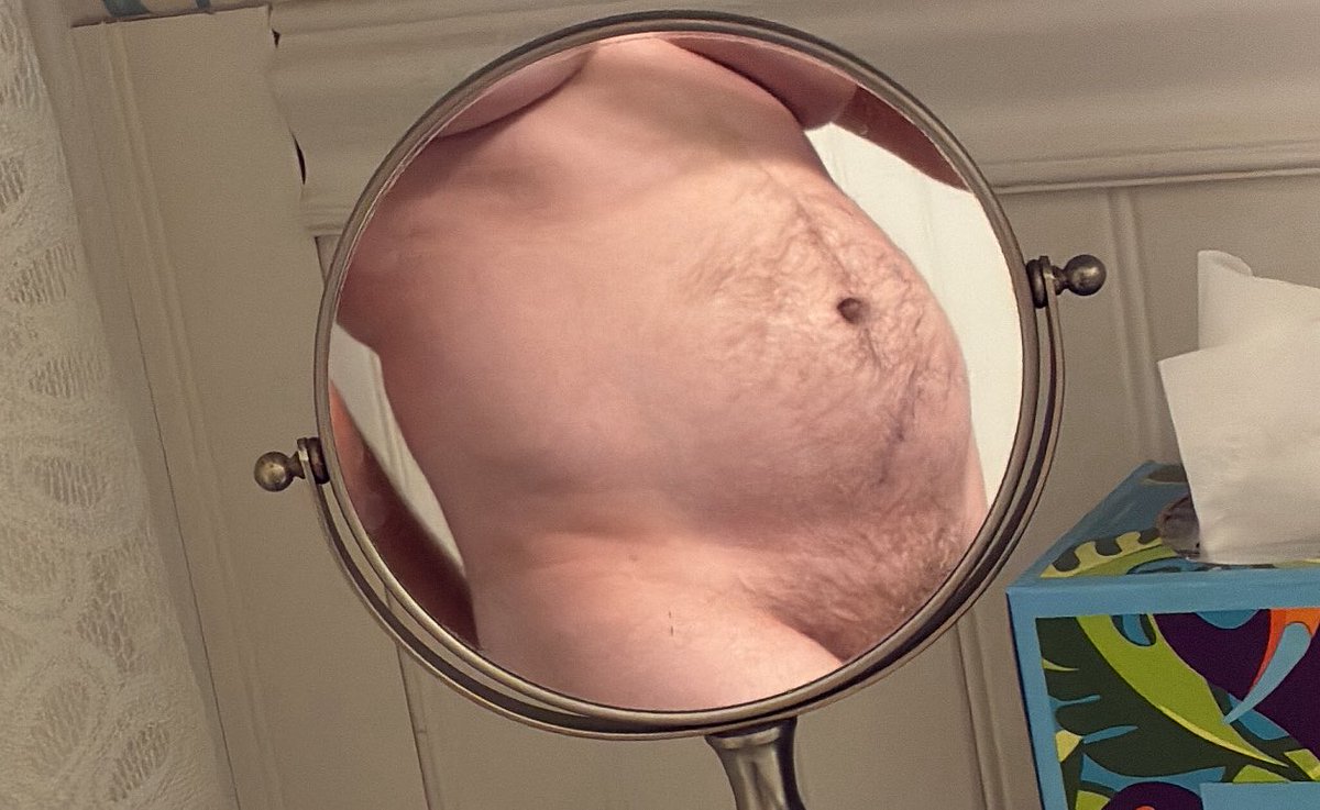 batzmutt's tweet photo. what’s that in the mirror?? tboy tummy !!

tags :
tboy !! gay !! queer !! nsfwtwt !! puppyboy !! pup !! https://t.co/yFVesraKw4
