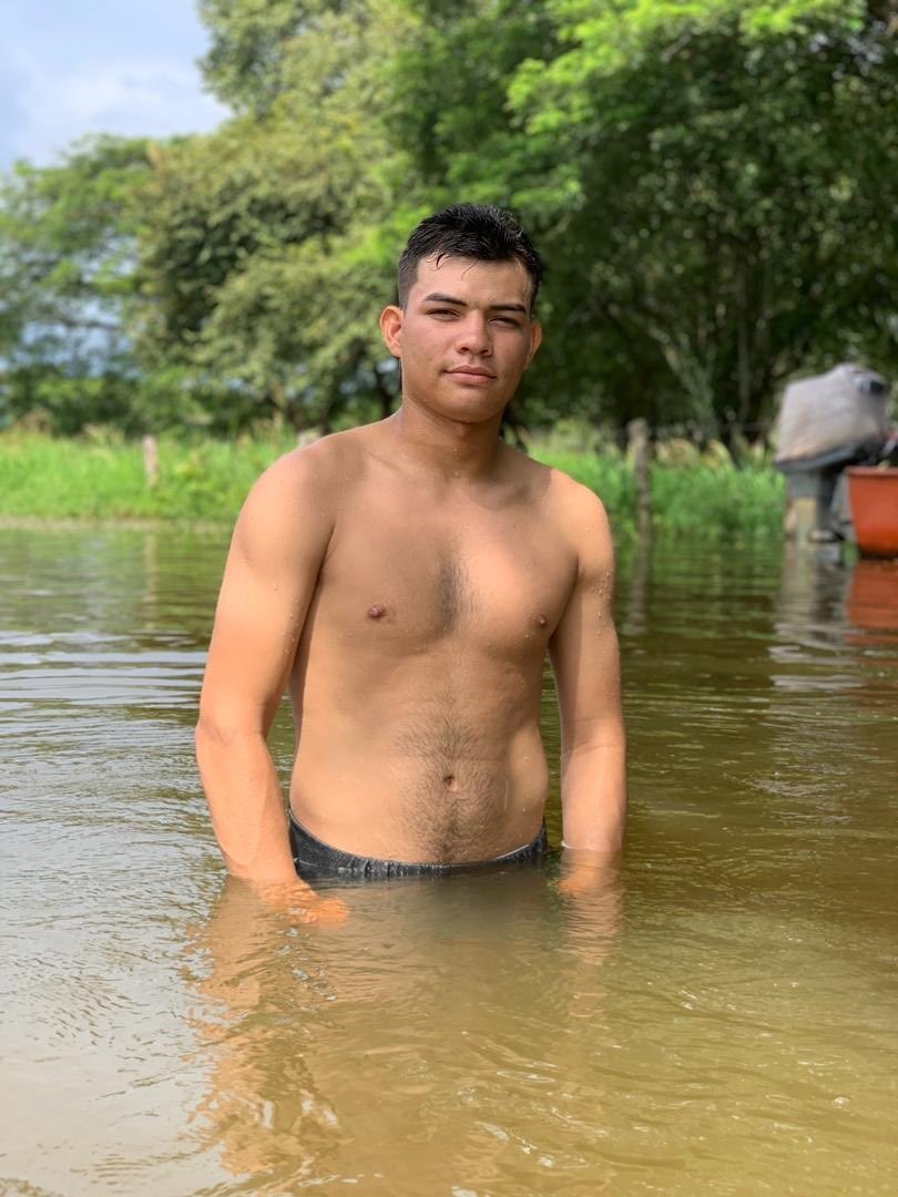 venecos_'s tweet photo. Hasta los campesinos nos sorprenden con lo complacientes que son 🥵🥵🥵

Dale Rt para que veas su culito 😏

#GFvip #Femboy #HeteroEngañado #heterosengañados #heterovenezolano https://t.co/lGKJ4ZrHTK