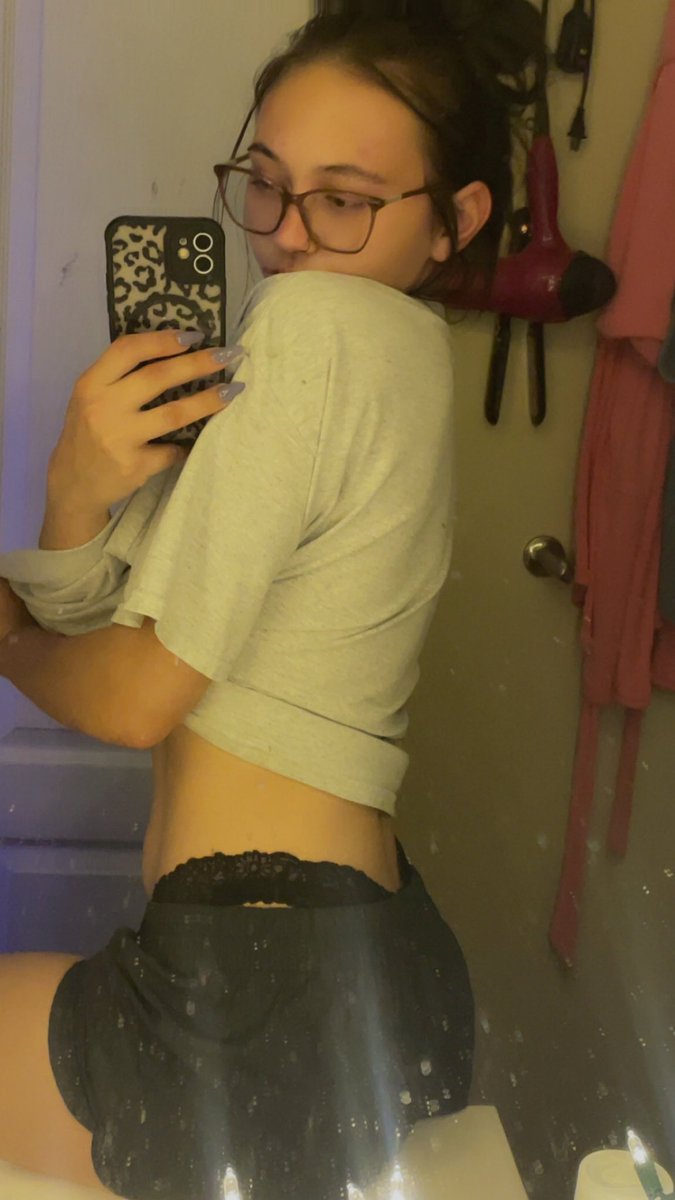 Loya_Luvs's tweet photo. Can’t keep my hands to myself 🤭💕 https://t.co/67Ao4q3hmd