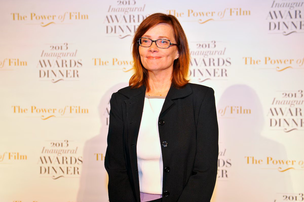 Variety's tweet photo. Ann Hornaday, the longtime film critic at The Washington Post, died Sunday at her home in Baltimore following a battle with glioblastoma, a form of brain cancer. She was 66.

https://t.co/CElsv7u6Rl https://t.co/JL6vbQXxaA