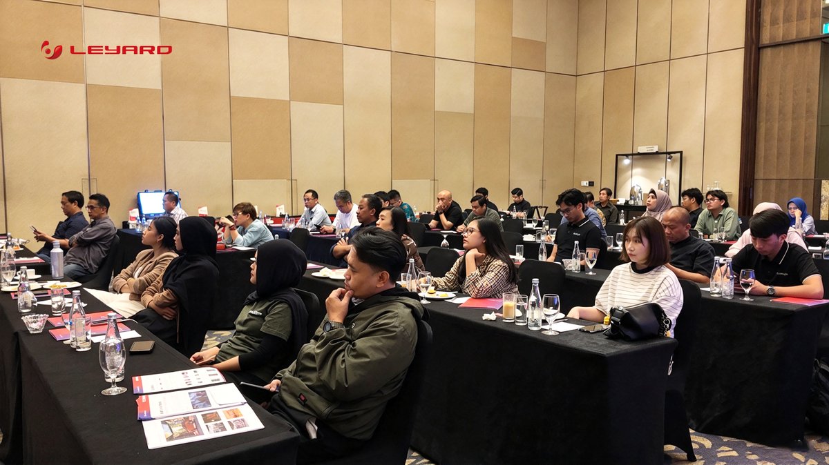 Leyard_int's tweet photo. That's a wrap on the Leyard Indonesia Roadshow 2026 in Jakarta! A huge thank you to all our valued partners for joining us "Beyond Pixels."
#Leyard #MIPTechnology #LEDDisplay #JakartaEvent #VisualExperience #DisplayTech #Roadshow2026 https://t.co/2qAq6zXFmm