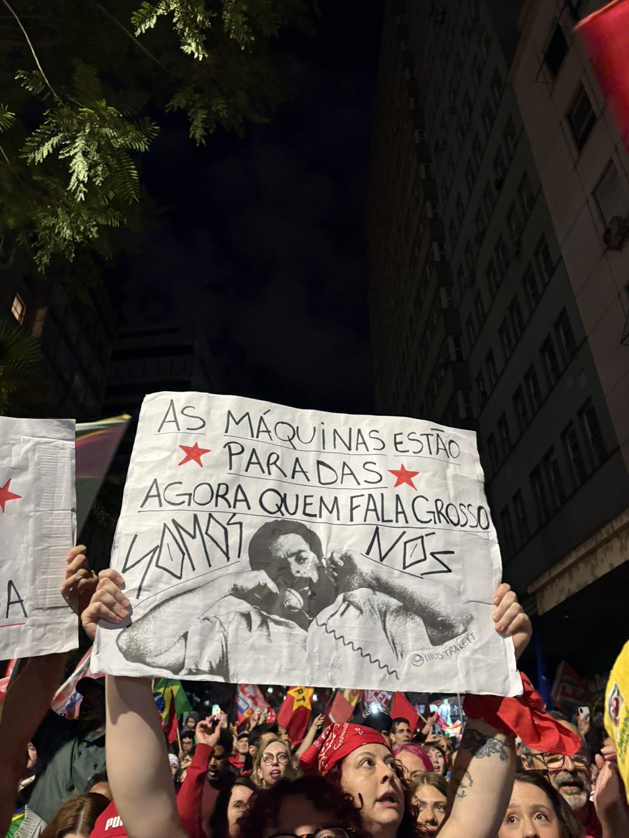 aluapkissco's tweet photo. em porto alegre a estrela já brilhou ⭐️ https://t.co/rKjq8MKZFR
