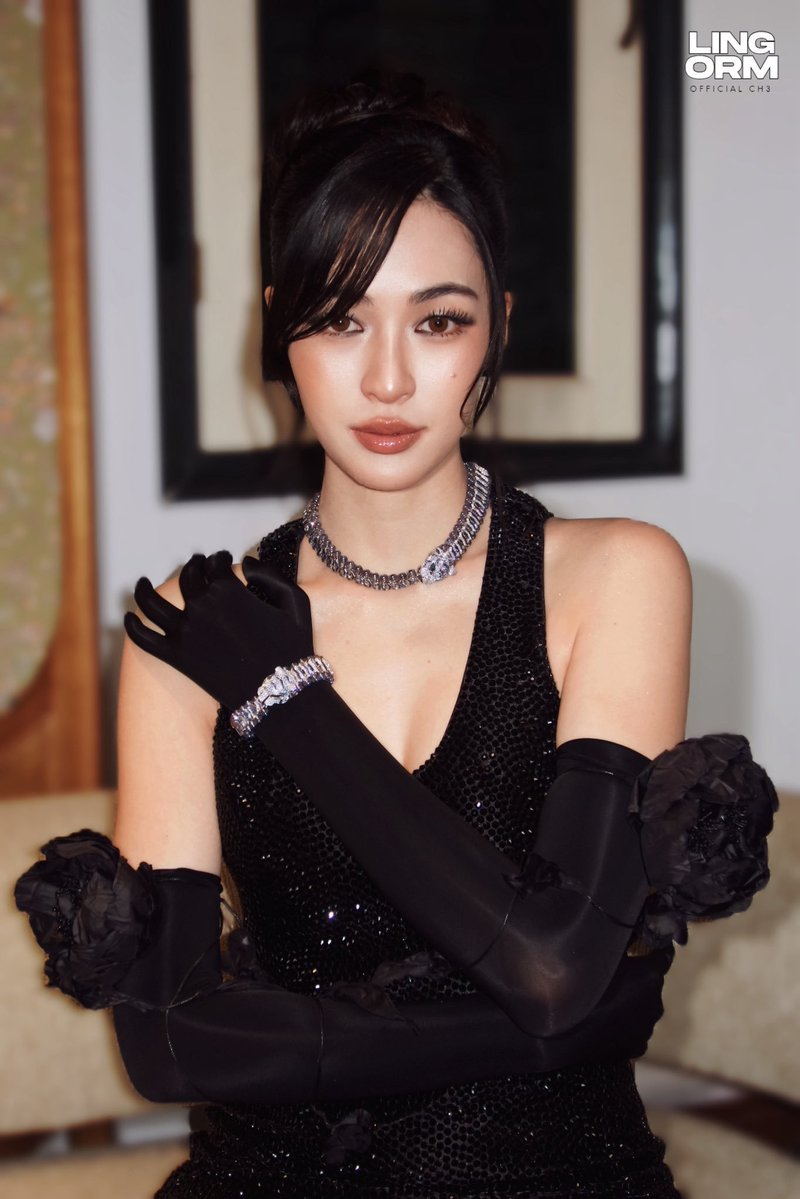 TrendLingTH's tweet photo. 🌤️ Good Morning, everyone! 🤍

📍 ENGAGEMENT GUIDE | #CartierIntoTheWild🐆💎 

แม่ๆ พี่ๆ สามารถเลือกติดตามและช่วยเพิ่ม Engagement ให้กับแคมเปญได้จากช่องทางต่างๆ ตามสะดวกเลยนะคะ 🫶🏻✨

@linglingsirilak @Cartier
#หลิงหลิงคอง #LinglingKwong

1️⃣ WEB LINK | All Platforms
รวมลิงก์ทุกช่องทาง ทุกแพลตฟอร์ม (อัปเดตอย่างต่อเนื่อง)
🔗 https://t.co/R8xYfqlzob

2️⃣ TIKTOK COLLECTION
รวมคลิปบน TikTok (อัปเดตอย่างต่อเนื่อง)
🔗 https://t.co/t8gC0LlE2k

3️⃣ IG BROADCAST
ติดตามอัปเดตผ่าน IG Broadcast โดย @lingling_fans

4️⃣ INSTAGRAM REPOST / STORY HIGHLIGHTS
ติดตามโพสต์และสตอรี่จากทุก Base House และ Support House

🤍 Choose whichever platform works best for you. Every interaction counts. Thank you for supporting Lingling Kwong and the campaign!