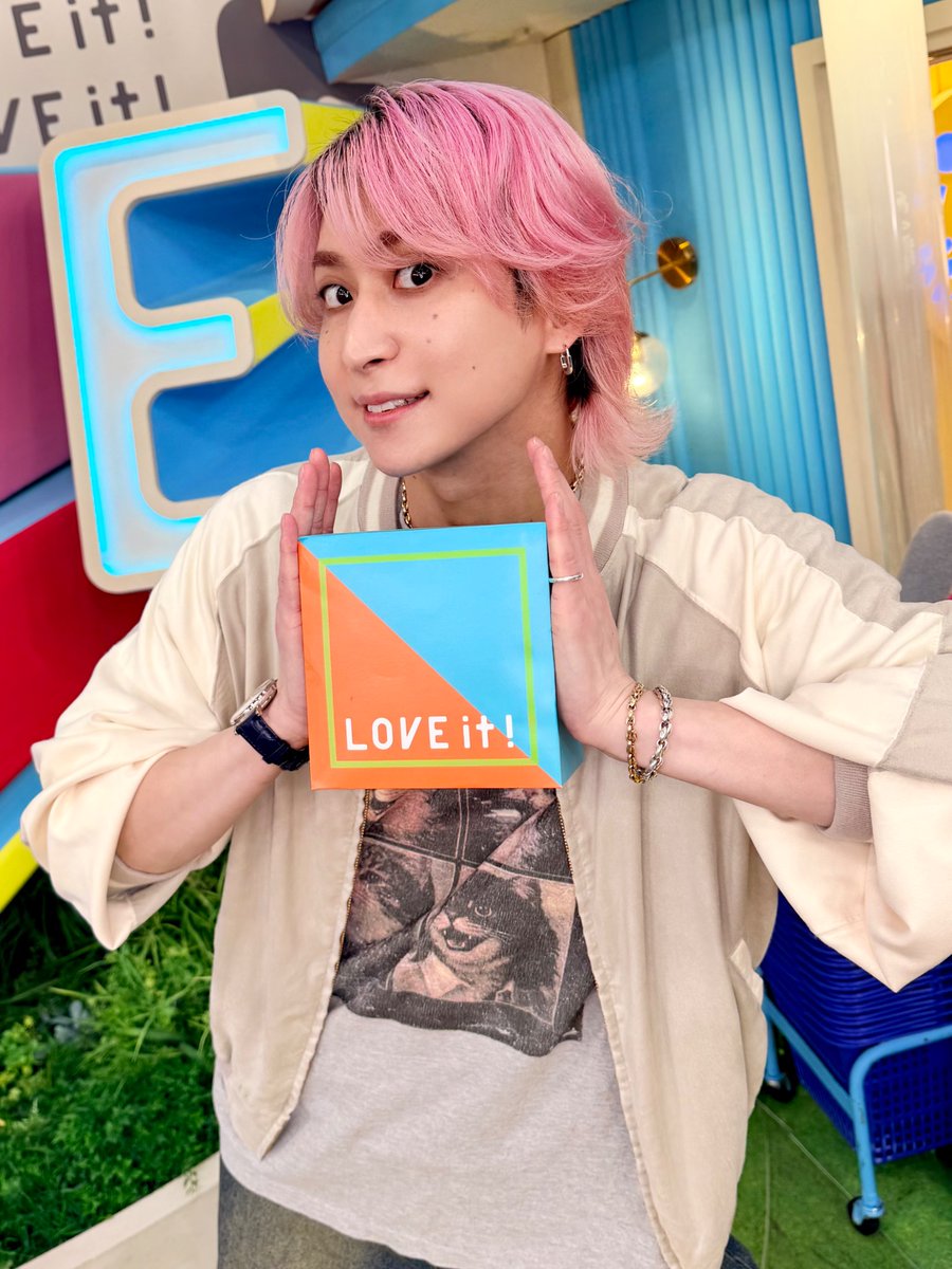 SAK_SAK_SAKUMA's tweet photo. あー今日も楽しかった (^^) 
#ラヴィット！ https://t.co/vmlJSHxYmR