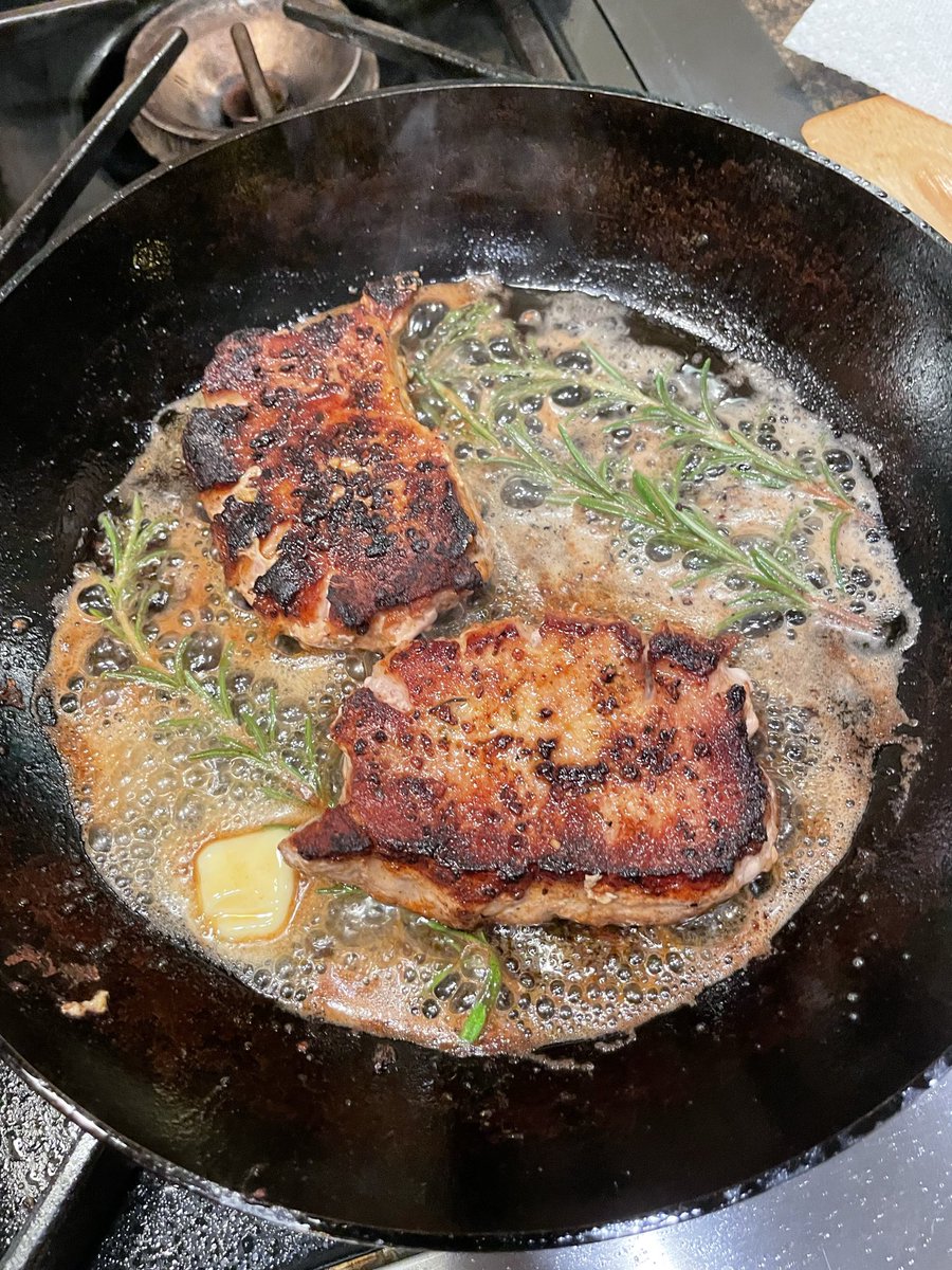 MinksEric's tweet photo. Beans are FINALLY done. Celebrating with Woodford and @RobertsAmor chops!! https://t.co/R0oZsqCQhA
